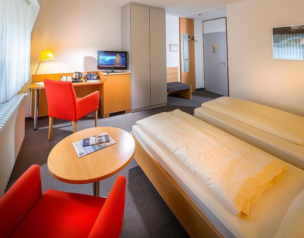 Hotel Spenerhaus Франкфурт на Майн Екстериор снимка