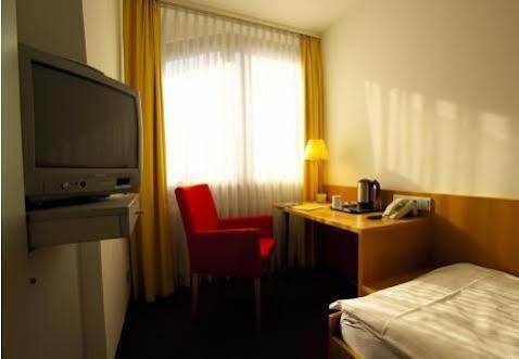 Hotel Spenerhaus Франкфурт на Майн Екстериор снимка
